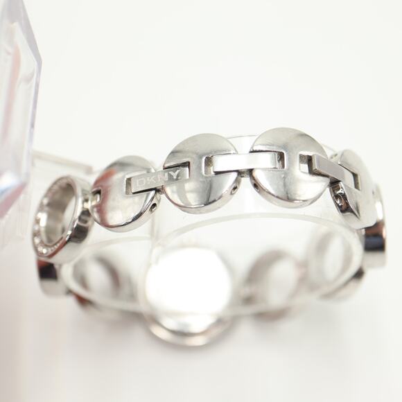 DKNY Womens Silver Tone Jeweled 24mm Watch Circle Link Bracelet w New Battery - Picture 11 of 14